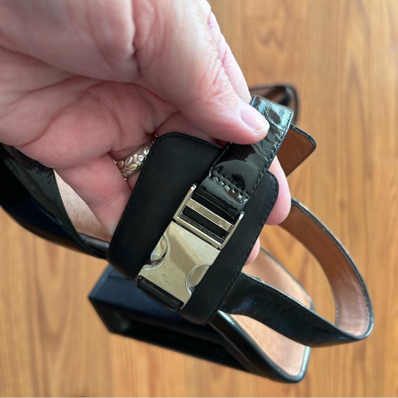 Shoes - Picture 2 of 4